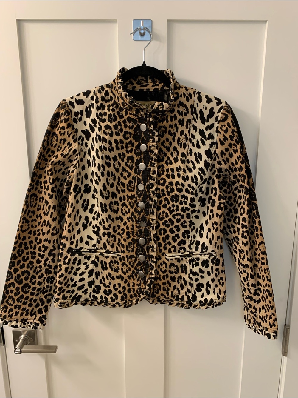 Peck & Peck Leopard Print Button-Front Blazer in Tan and Black